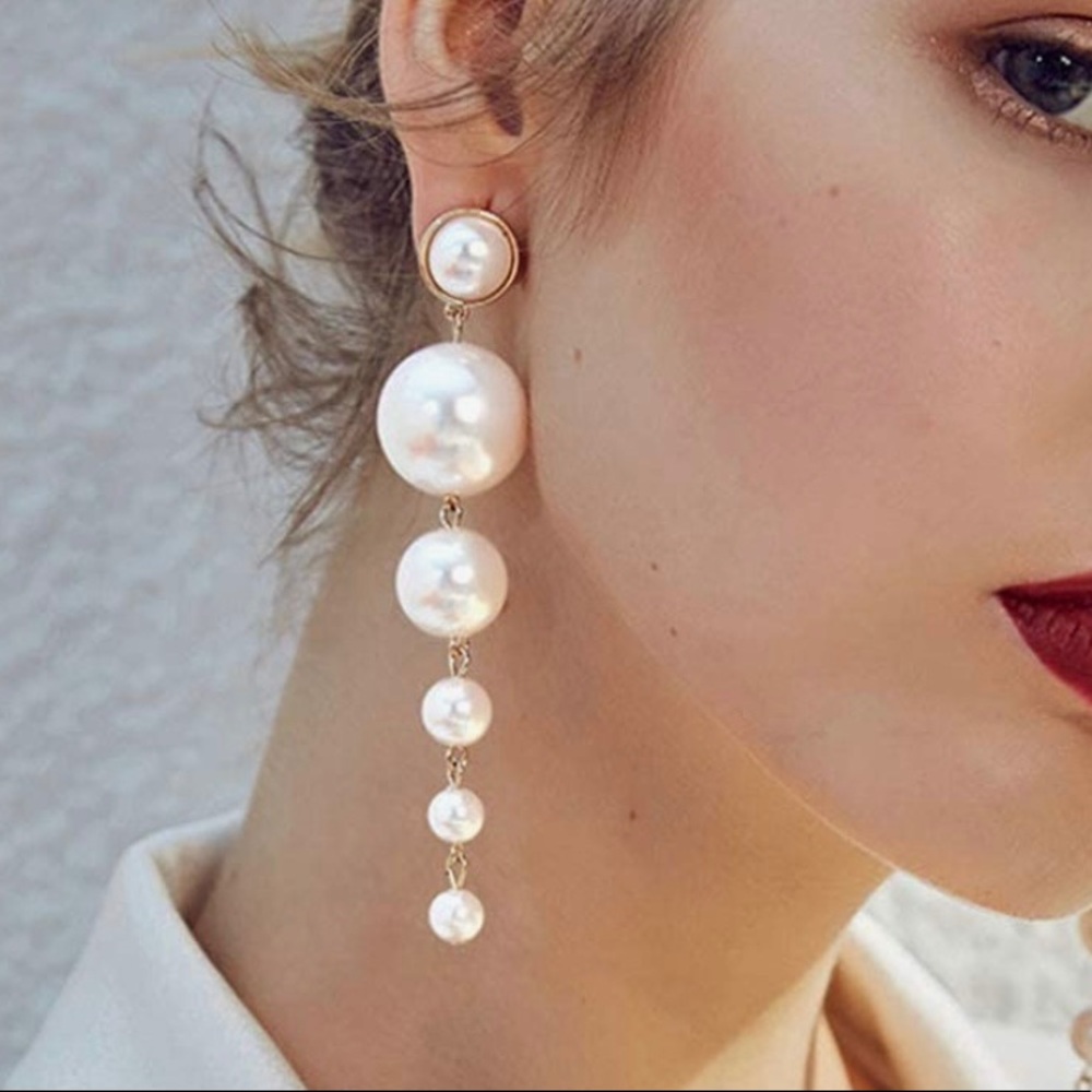 Pearl earrings !!drop long dangling earrings, new packaged !